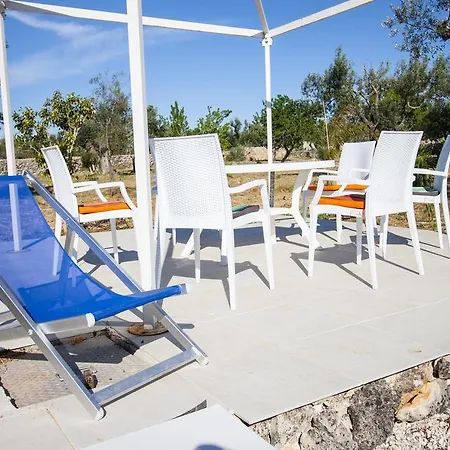 Trullo Nel Verde 1865608 Vila *